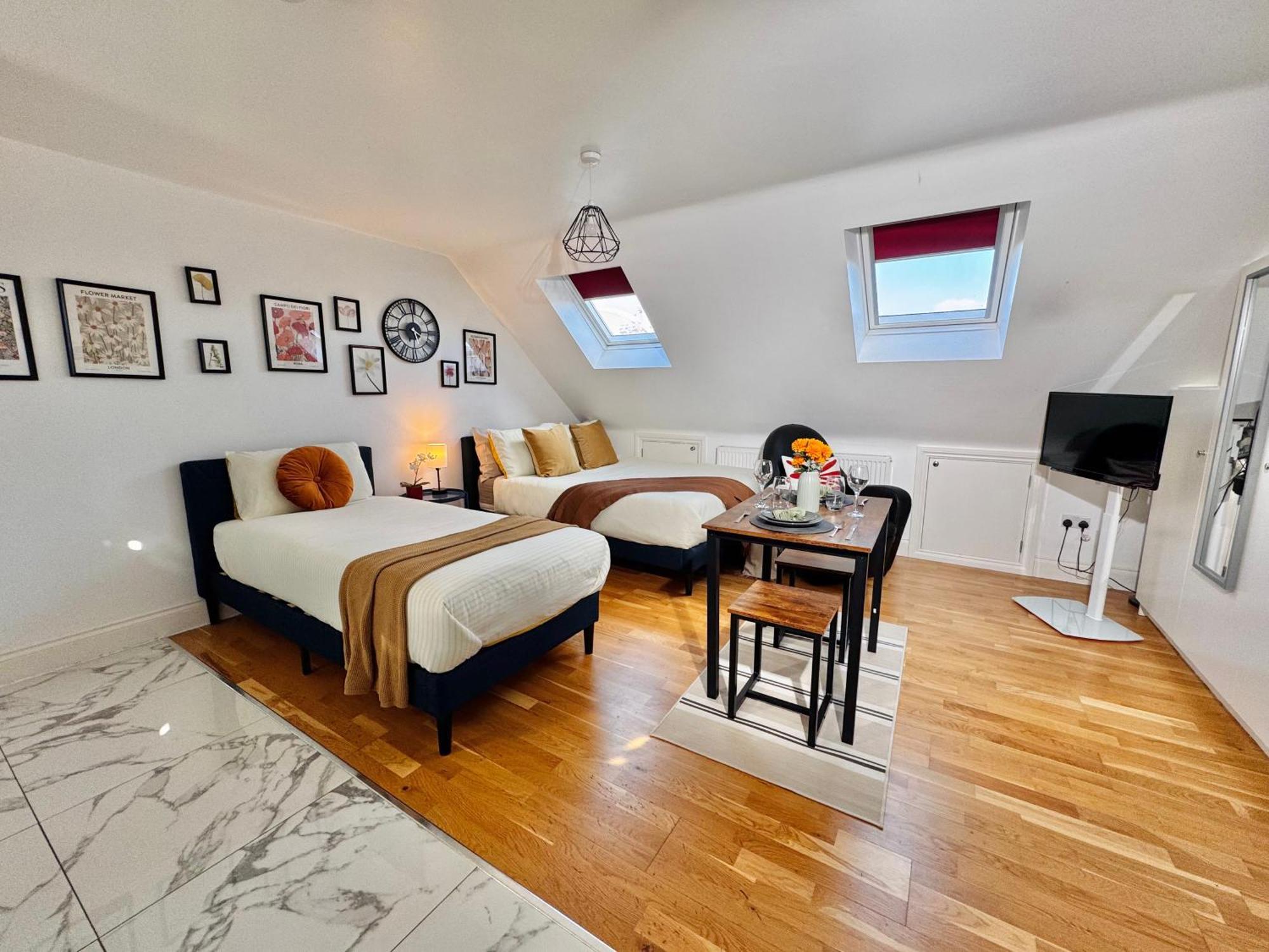 Ideal Studio Loft 30Min To Central ロンドン エクステリア 写真